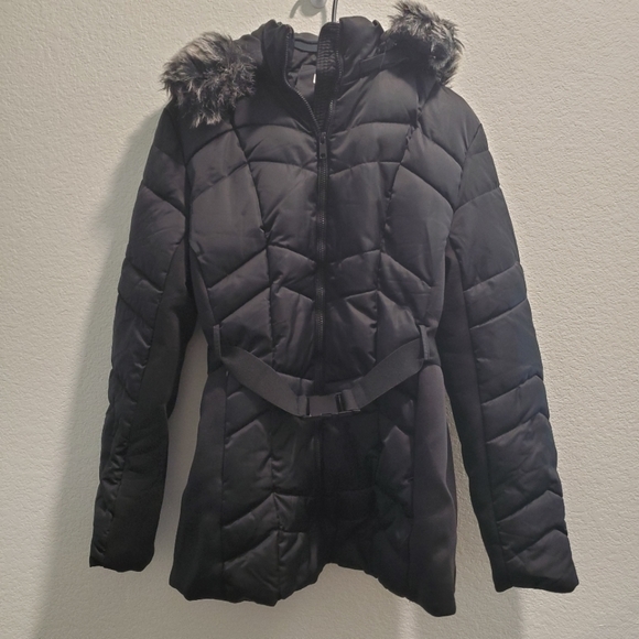 Other - NWOT Hooded Puffer Coat